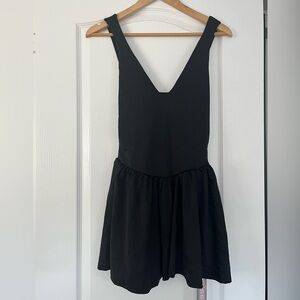 D08- Missguided- Elegant Black Sleeveless Dress